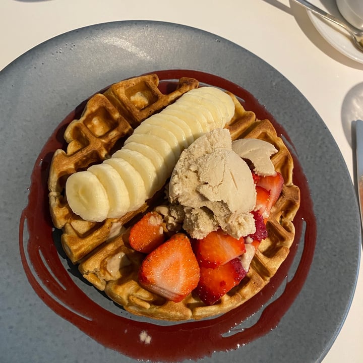 photo of Vegan Inc Puebla Waffles shared by @pilysan on  15 Aug 2021 - review