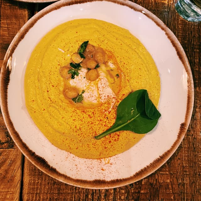 菜肴“Hummus to share”的照片