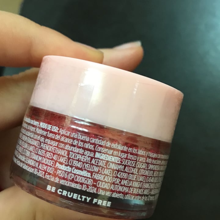 review photo of Todomoda Beauty Exfoliante de labios shared by @amaris on 06 May 2022 - review