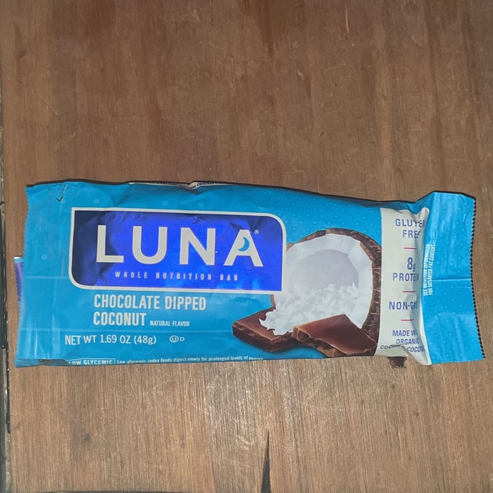 photo of LUNA Chocolate Dipped Coconut Bar shared by @choliebot on  16 Nov 2021 - review