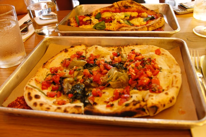 review photo of Double Zero Creamy Artichoke Pizza shared by @lianaperez on 01 Aug 2018 - review