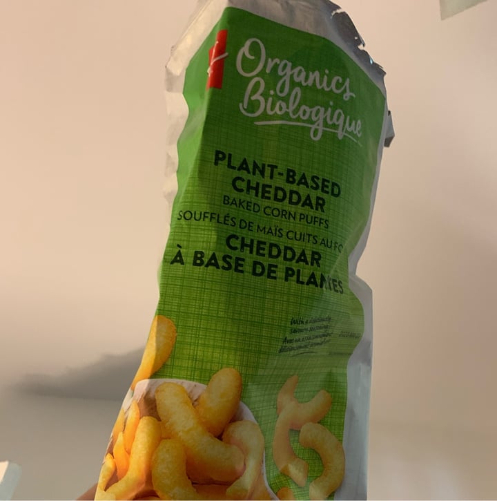 photo of PC Organics plant-based Cheddar baked corn puffs shared by @dansvatek on  13 Aug 2022 - review