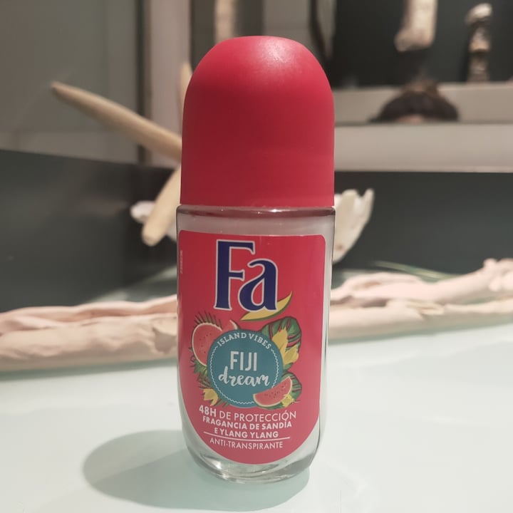 review photo of Fa Desodorante Fiji shared by @lunafernandez on 30 May 2021 - review