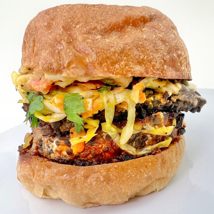 review photo of Fermenter BBQ Bacon Burger shared by @pdxveg on 16 Apr 2022 - review
