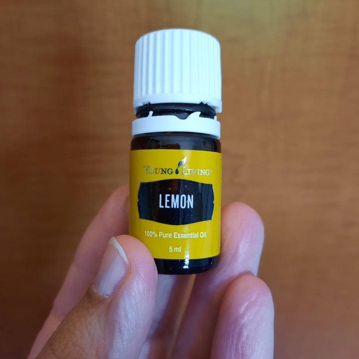 review photo of Young Living Limón shared by @loreh on 09 Jun 2021 - review