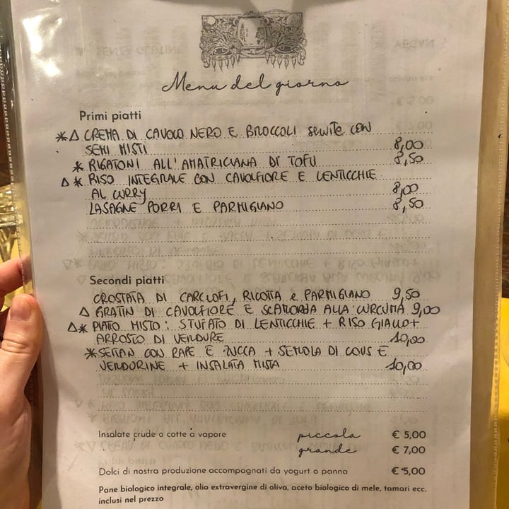 photo of Il Vegetariano Seitan con rape e zucca, semola di cous e verdure, insalata mista shared by @itstessahere on  25 Mar 2022 - review
