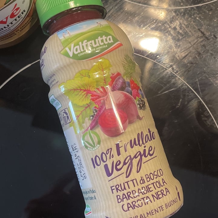 review photo of Valfrutta 100% Frullato Veggie Frutti di Bosco Barbabietola Carota Nera shared by @666killstar on 01 Apr 2022 - review