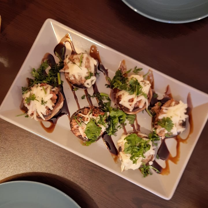 photo of Kong - Food Made With Compassion Cogumelos assados recheados com “Bacon” e “Mozzarella” shared by @joanarebelomorais on  19 Jul 2021 - review