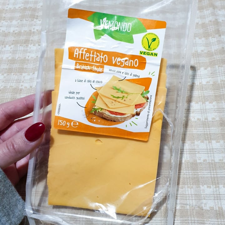 photo of Vemondo Affettato vegano British style shared by @disperancione on  06 Jan 2022 - review