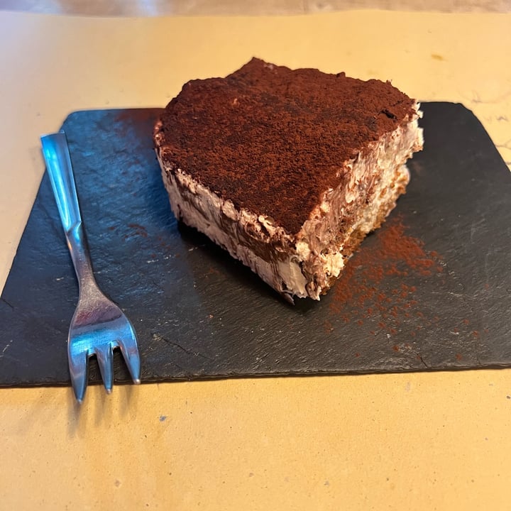 review photo of VegAmore Tiramisù shared by @vviola on 29 Mar 2022 - review