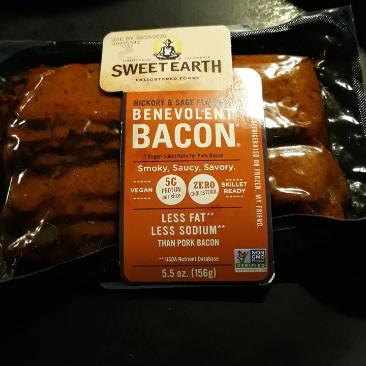 photo of Sweet Earth Benevolent Bacon Hickory & Sage Smoked Seitan Bacon shared by @gettewilson on  19 Jun 2020 - review