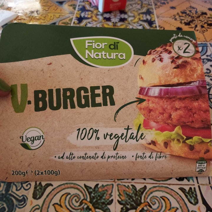 photo of Fior di Natura V-Burger shared by @kriveg on  30 Aug 2021 - review