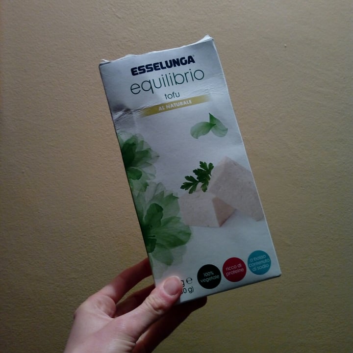 photo of Esselunga Tofu Al Naturale shared by @lella on  28 Nov 2021 - review