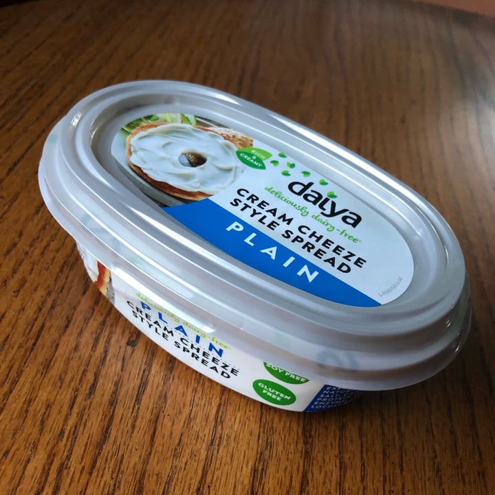 photo of Daiya Plain Cream Cheeze Style Spread shared by @stphsmth on  04 Sep 2018 - review