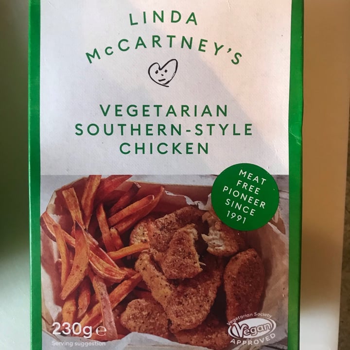 photo of Linda McCartney's Vegetarian Southern-Style Chicken shared by @lakoalabooty on  05 Aug 2021 - review