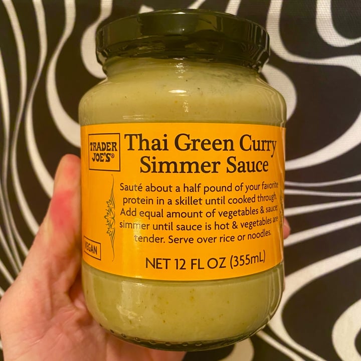 review photo of Trader Joe's Thai Green Curry Simmer Sauce shared by @timvegmalone on 10 May 2022 - review