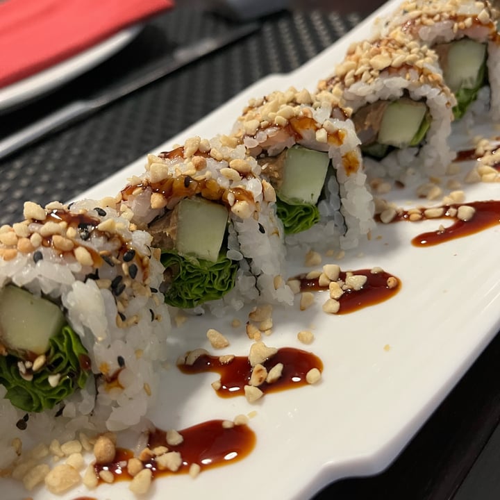 photo of Asia Fusion Sushi Peanuts Roll shared by @isarab on  30 Jul 2022 - review