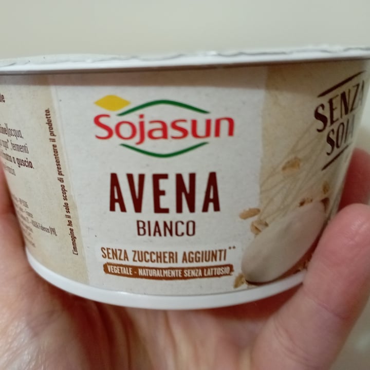 photo of Sojasun yogurt avena shared by @messyblogger on  03 Dec 2022 - review