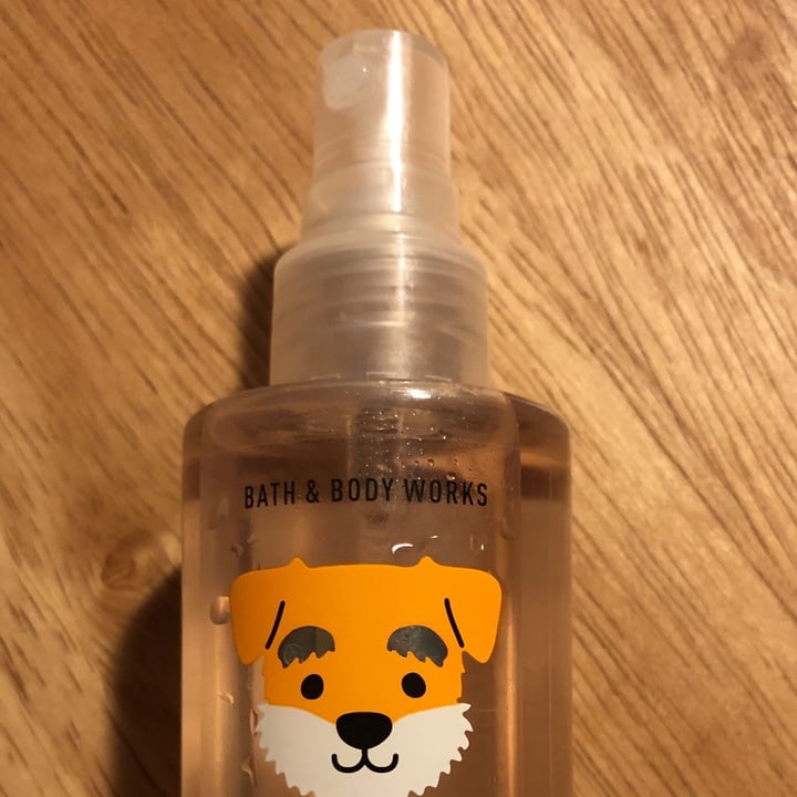 photo of Bath & Body Works antibacterial hand spray orange sunrise shared by @menbillie on  31 May 2022 - review