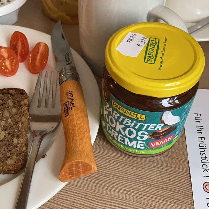 review photo of Rapunzel Coco zartbitter choco shared by @stefaniefitgreengirl on 14 Mar 2021 - review