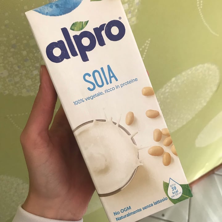 review photo of Alpro Alpro soia shared by @lauracerb on 15 Oct 2022 - review