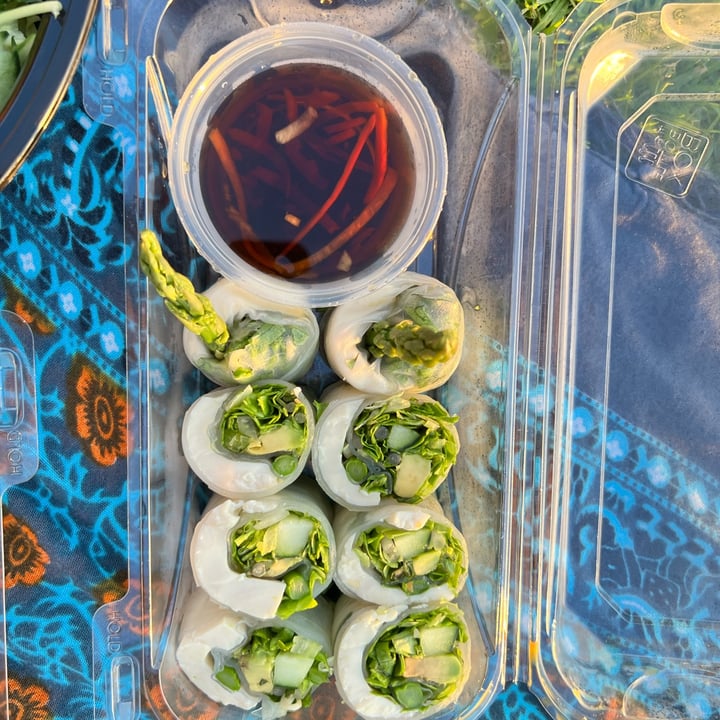 review photo of Bamboo Bistro Tofu Asparagus Spring Rolls shared by @marriedtohealth on 21 Jul 2022 - review