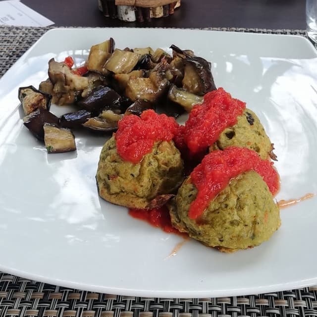 Photo of the dish “Polpette vegetariane al pomodoro”