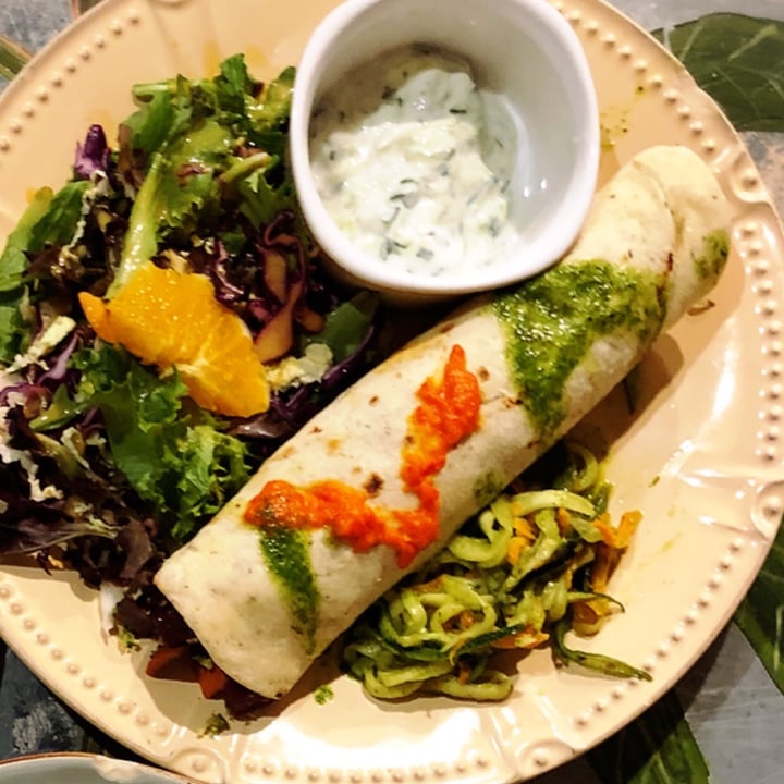 photo of Cafe Galeria House of Wonders Burrito vegano shared by @scandreu on  19 Sep 2020 - review
