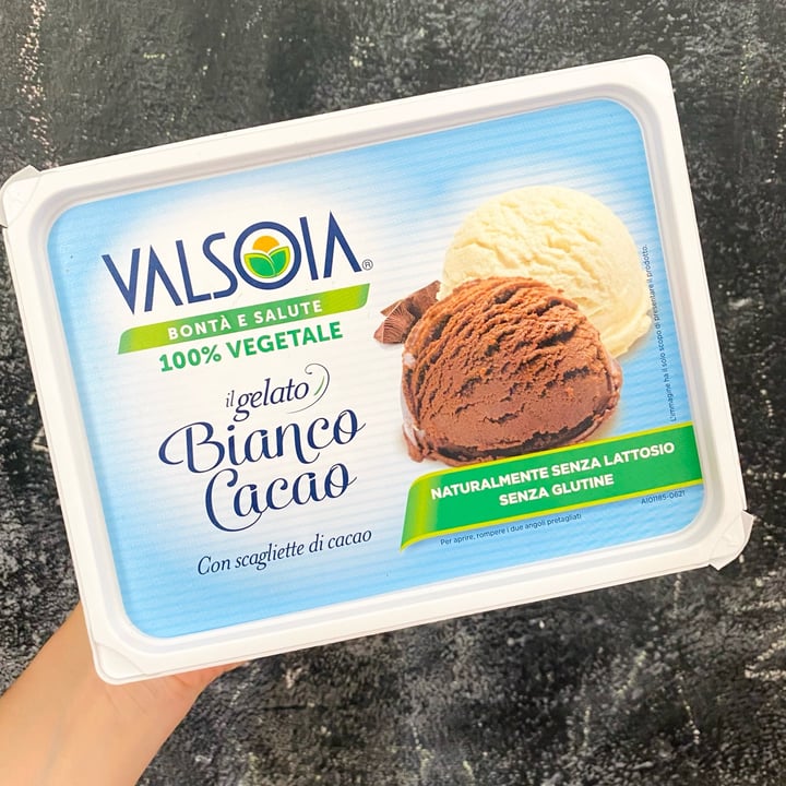 photo of Valsoia Gelato Bianco Cacao shared by @elitofu on  29 Jun 2022 - review