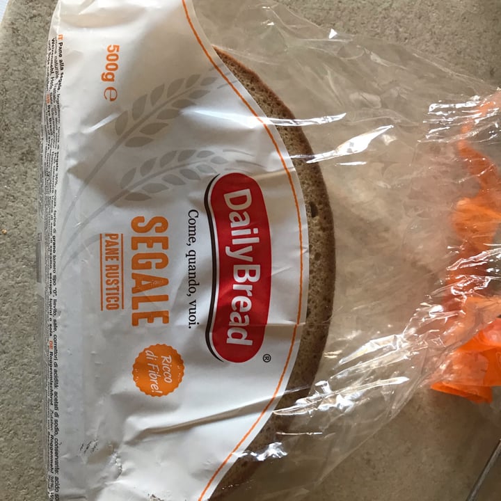 photo of DailyBread Pane di segale shared by @allyouneedisveg on  05 Jun 2022 - review