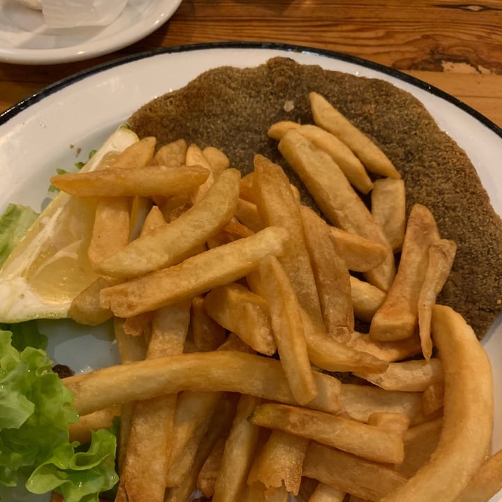 review photo of Juanes Milanesa De Seitán Con Guarnición shared by @malonso23 on 01 Aug 2022 - review
