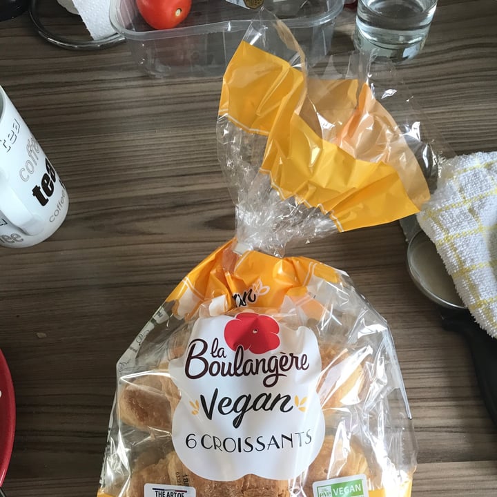 review photo of La Boulangère Vegan Croissant 🥐 shared by @ijo on 01 Sep 2021 - review