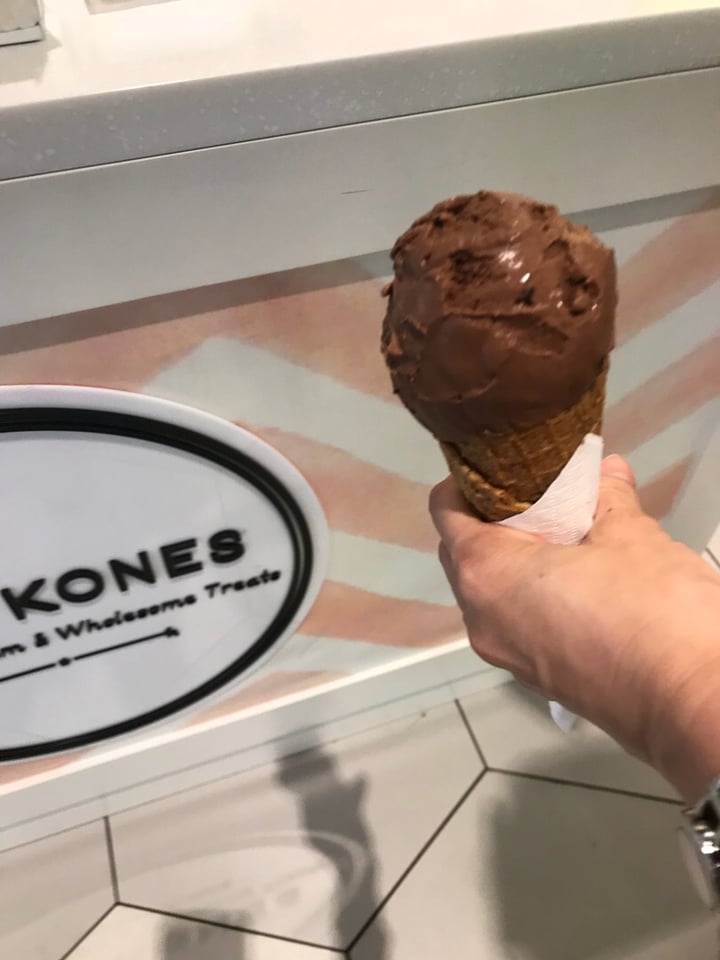 photo of Kind Kones Bangsar Village Salted chocolate chip shared by @opheeeliaaa on  02 Jun 2019 - review