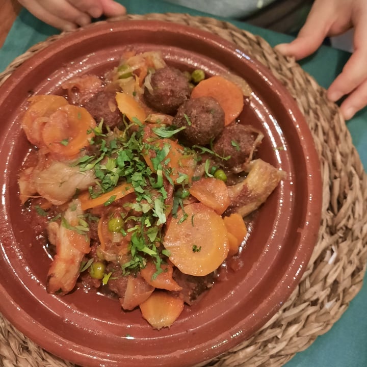 photo of Hakuna Matata Veggie Albondigas de Lentejas Rojas con salsa de Tomate Y Albahaca Sobre Espaguetis Salteados shared by @saramateos on  10 Oct 2021 - review