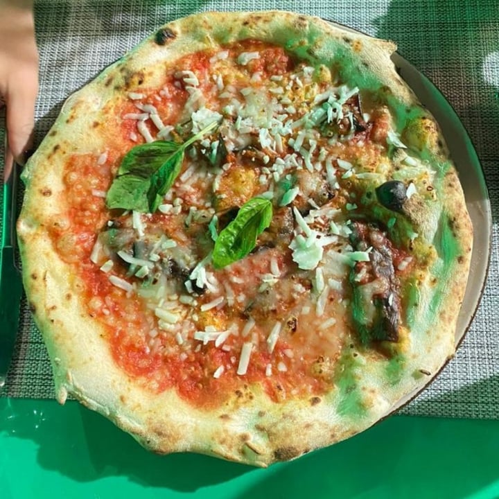 photo of Piperita - Vomero Pizza Margherita Vegan shared by @charlotteauxfraises on  28 Mar 2022 - review
