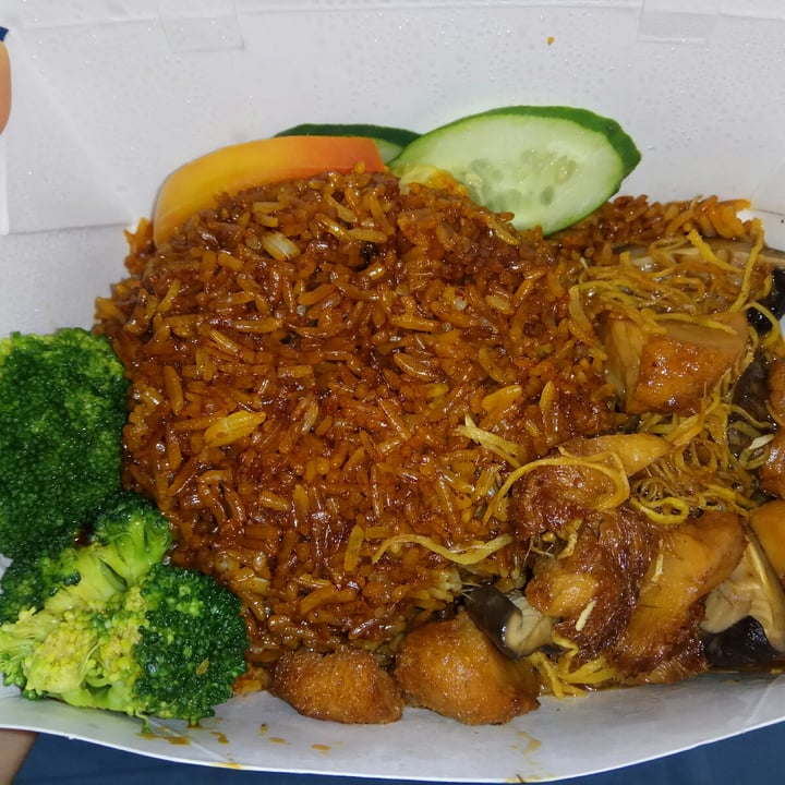 review photo of D' Life Claypot chicken cube rice shared by @plantbasedlifestyle on 04 Dec 2020 - review