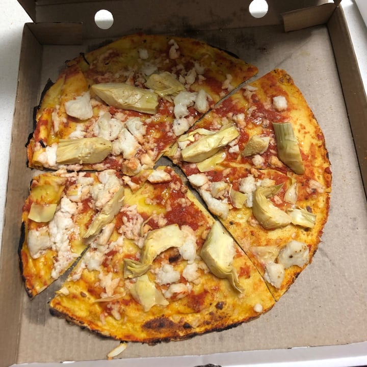 photo of Massimo's Margarita pizza shared by @zannie on  05 Jun 2020 - review