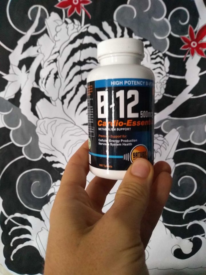 photo of Saturn Supplements B12 shared by @punkdebiblioteka on  05 Apr 2020 - review