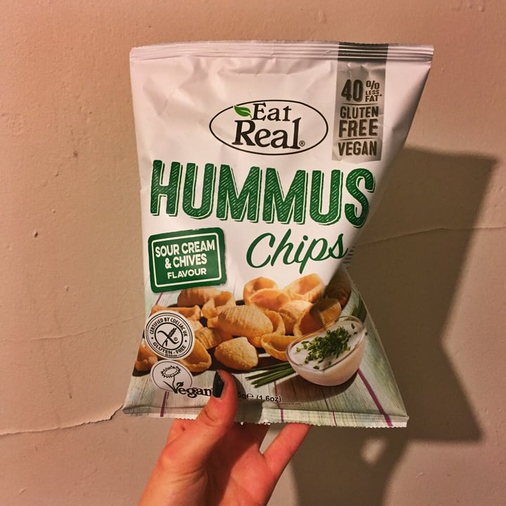 photo of Eat Real Hummus Chips Sour cream and chives shared by @missxxmel on  26 Nov 2019 - review