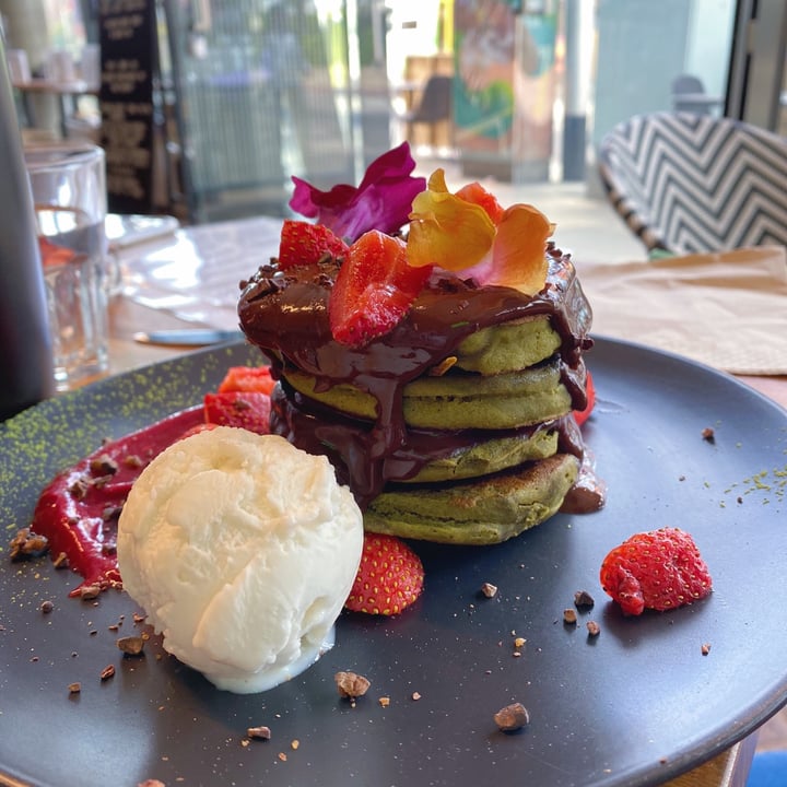 photo of Matcha Mylkbar Matcha Made in Heaven Pancakes shared by @cake on  01 Apr 2022 - review