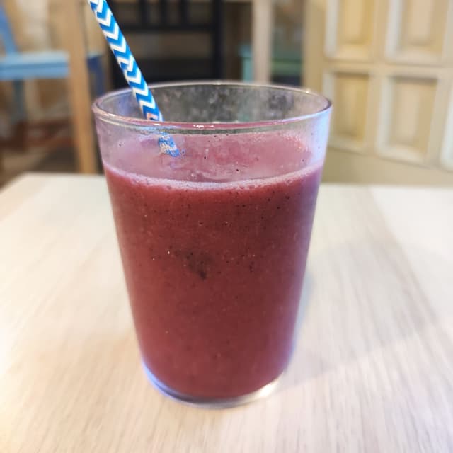Photo of the dish “Batido De Frutos Rojos”