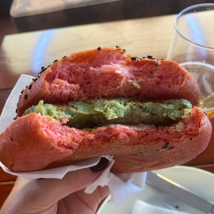 photo of Bar & Cafetería - Jardín De Cactus Cactus burger shared by @akita71 on  10 Apr 2022 - review
