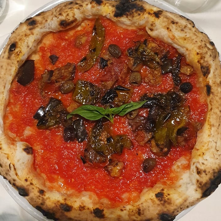photo of Pizzeria Vizio 5 Pizza “Vera rossa” shared by @giulia86 on  23 Aug 2022 - review