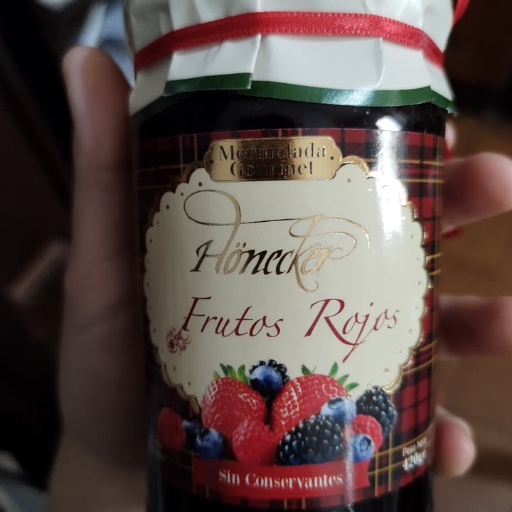 photo of Hönecker Hönecker Frutos Rojos shared by @sofilemos on  04 Apr 2021 - review