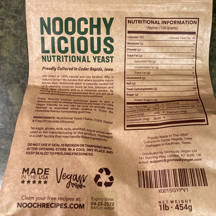 photo of Gloriously Vegan Noochy-licious Nutritional yeast shared by @tammydillon on  26 Jan 2022 - review