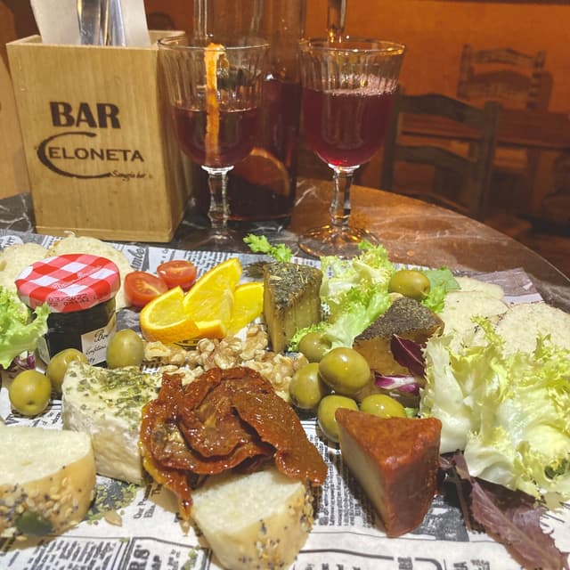 菜肴“Vegan Cheese Platter”的照片