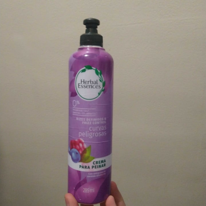 photo of Herbal Essences Crema Para Peinar shared by @carlag on  02 Feb 2021 - review