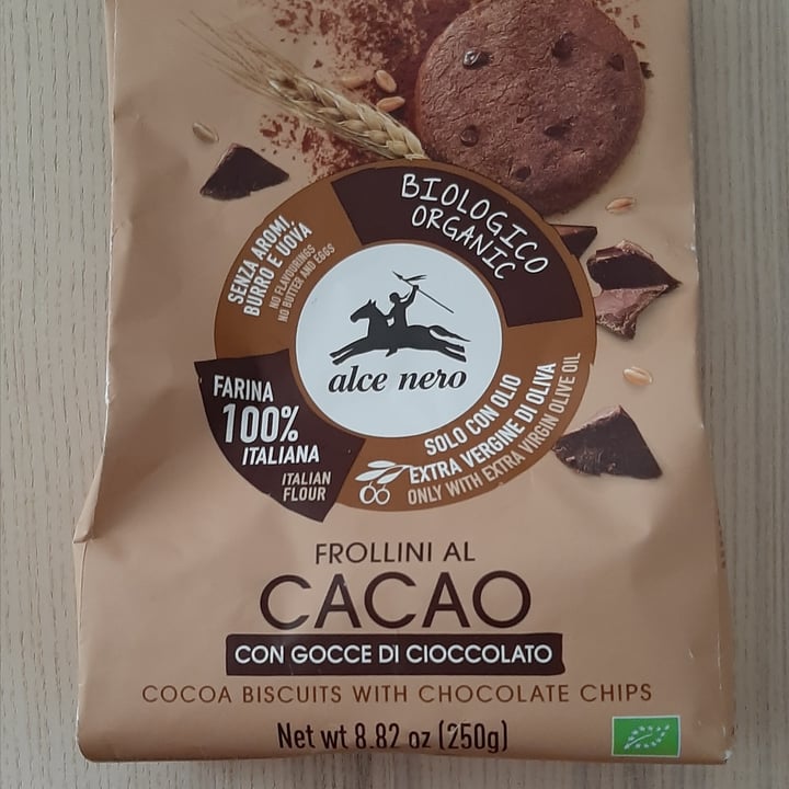 photo of Alce Nero Biscotti cacao con gocce di cioccolato shared by @lauramangone on  16 Jun 2022 - review