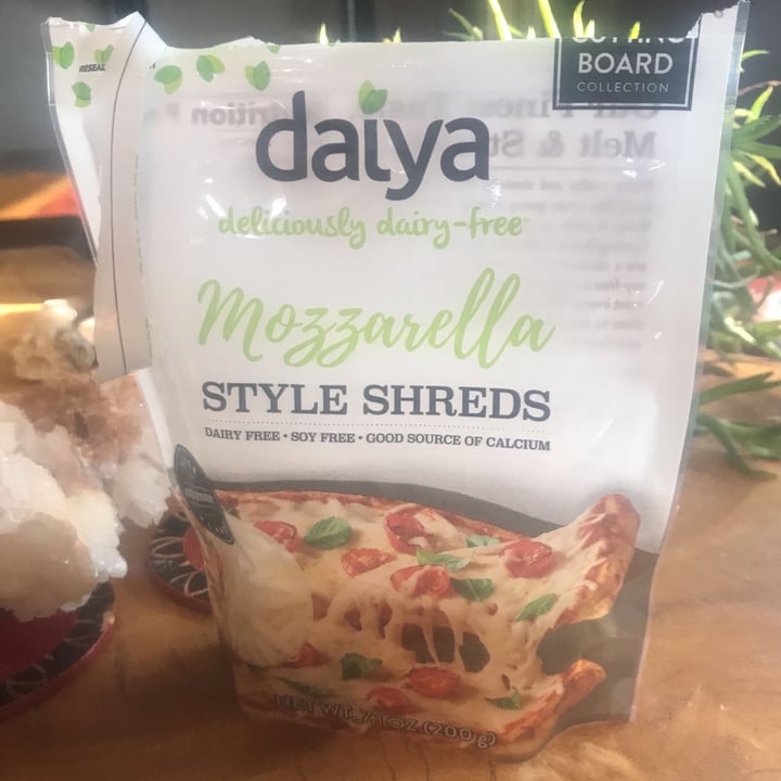 photo of Daiya Mozzarella Style Shreds shared by @shira on  07 Mar 2020 - review