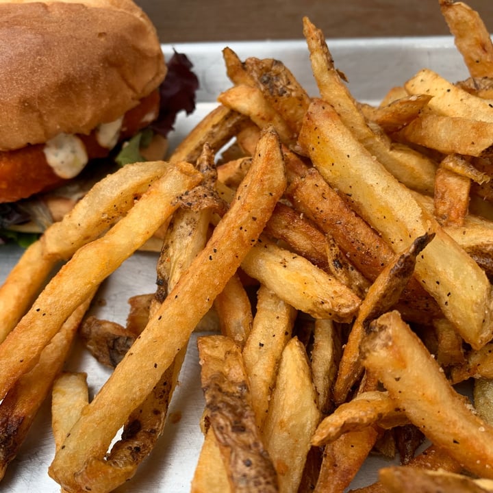 review photo of E Burger Buffalove tempeh burger shared by @mcsnailah on 23 Jul 2021 - review